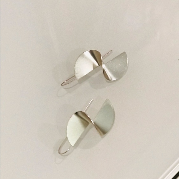 Boutique Silver Earrings With a Twist - Picture 2 of 4